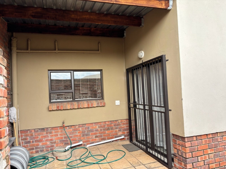 3 Bedroom Property for Sale in Waterval East North West